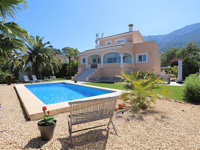 Foto Encantadora Villa con Vistas al Mar a solo 800 m del centro de Dénia 7768
