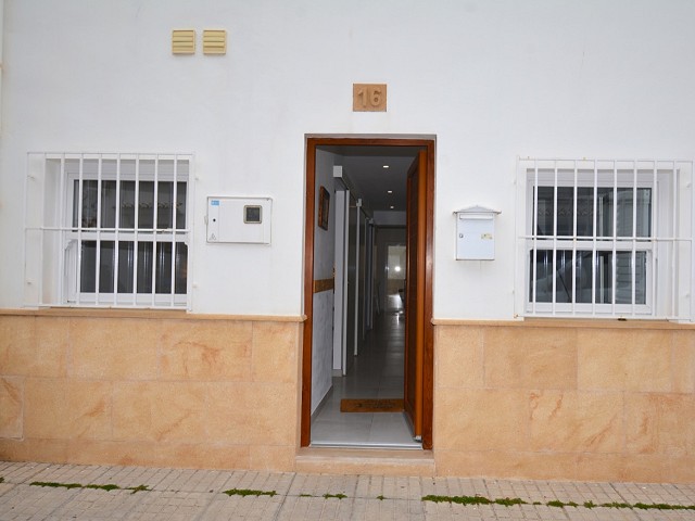 Foto Casa adosada reformada en venta en el Puerto de Jávea, a 100 m del mar. 9053