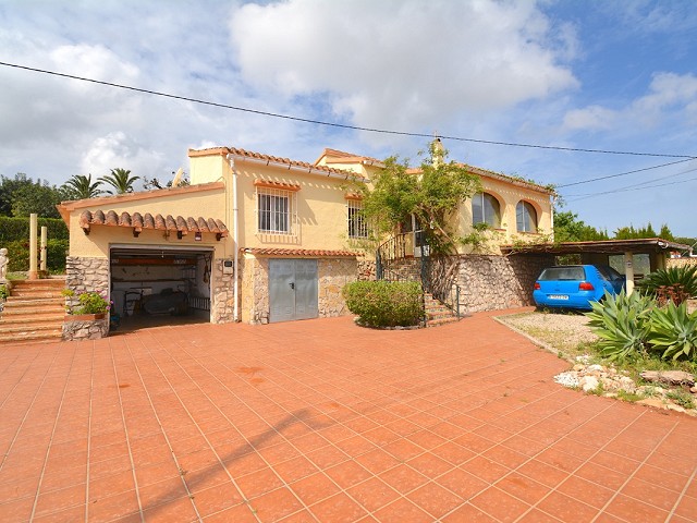 Foto Chalet en La Jara en ubicación tranquila