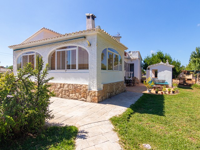 Foto Chalet totalmente reformado muy cerca de Dénia