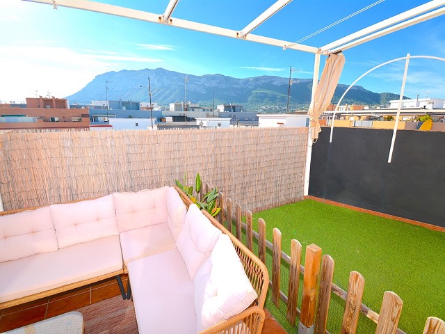 Foto Magnifico ático todo en una planta con bonitas vistas al Montgó