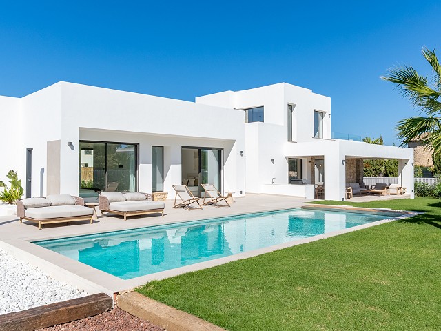 Foto Excepcional propiedad en Jávea con muy buenas calidades de construcción y bonitas vistas